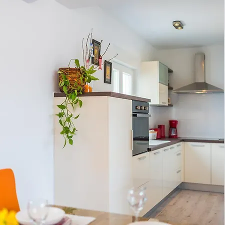 Marita Apartment *